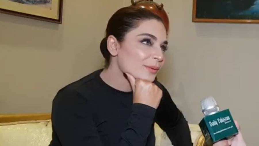 ’مجھ سے کوئی شادی نہیں کرنا چاہتا ۔۔‘نیلم منیر کی شادی کے بعد اداکارہ میرا افسردہ ہو گئیں