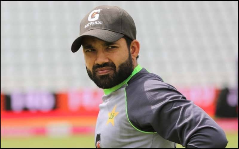 بولرز کی ناقص کارکردگی، محمد  رضوان نے خود  بولنگ شروع کردی 