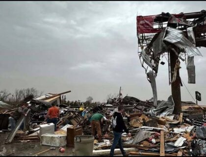 امریکہ میں طوفان ، 37 افراد ہلاک ، درجنوں زخمی 