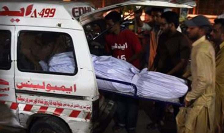 کراچی: گھر کی چھت گرنے سے ایک ہی خاندان کے 6 افراد جاں بحق