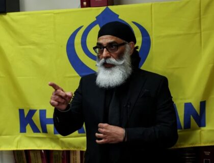 بھارت کی ریاستی دہشتگردی کیخلاف سکھ رہنما بھی بول پڑے “ہم انڈین آرمی کو پنجاب سے گزر کر پاکستان پر حملہ نہیں کرنے دیں گے” سکھ تنظیم نے اہم اعلان کر دیا