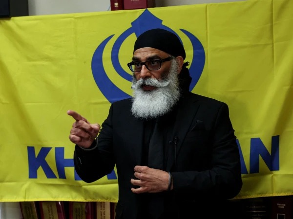 بھارت کی ریاستی دہشتگردی کیخلاف سکھ رہنما بھی بول پڑے “ہم انڈین آرمی کو پنجاب سے گزر کر پاکستان پر حملہ نہیں کرنے دیں گے” سکھ تنظیم نے اہم اعلان کر دیا