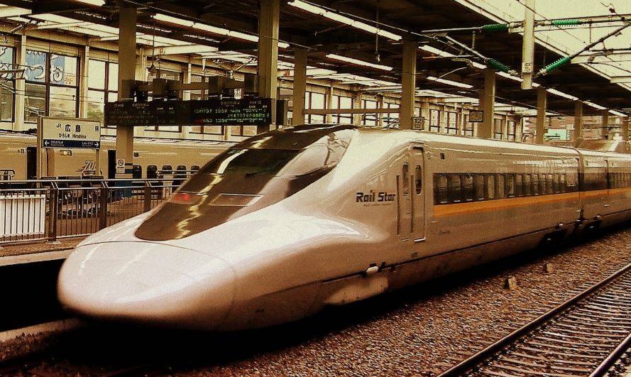 سانپ نے جاپان کی مشہور بلیٹ ٹرین سروس کا نظام درہم برہم کردیا